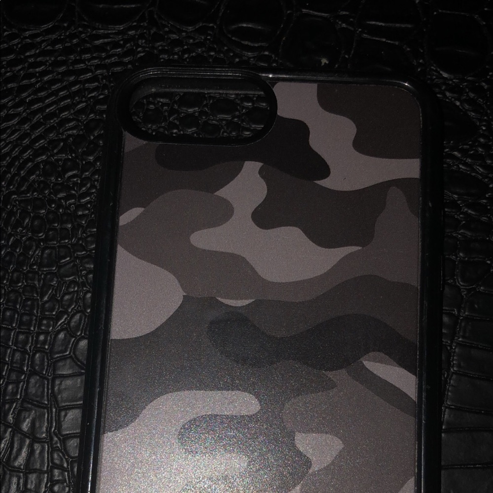 Caseify iPhone 8 Plus case - Picture 2 of 3